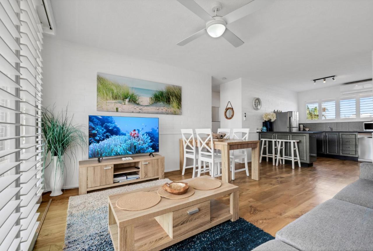 Surf Dance Apartments คูลัมบีช ภายนอก รูปภาพ
