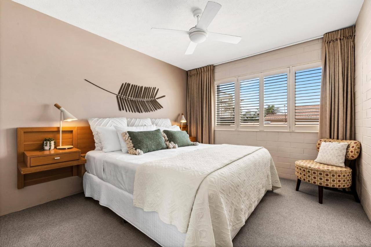 Surf Dance Apartments คูลัมบีช ภายนอก รูปภาพ