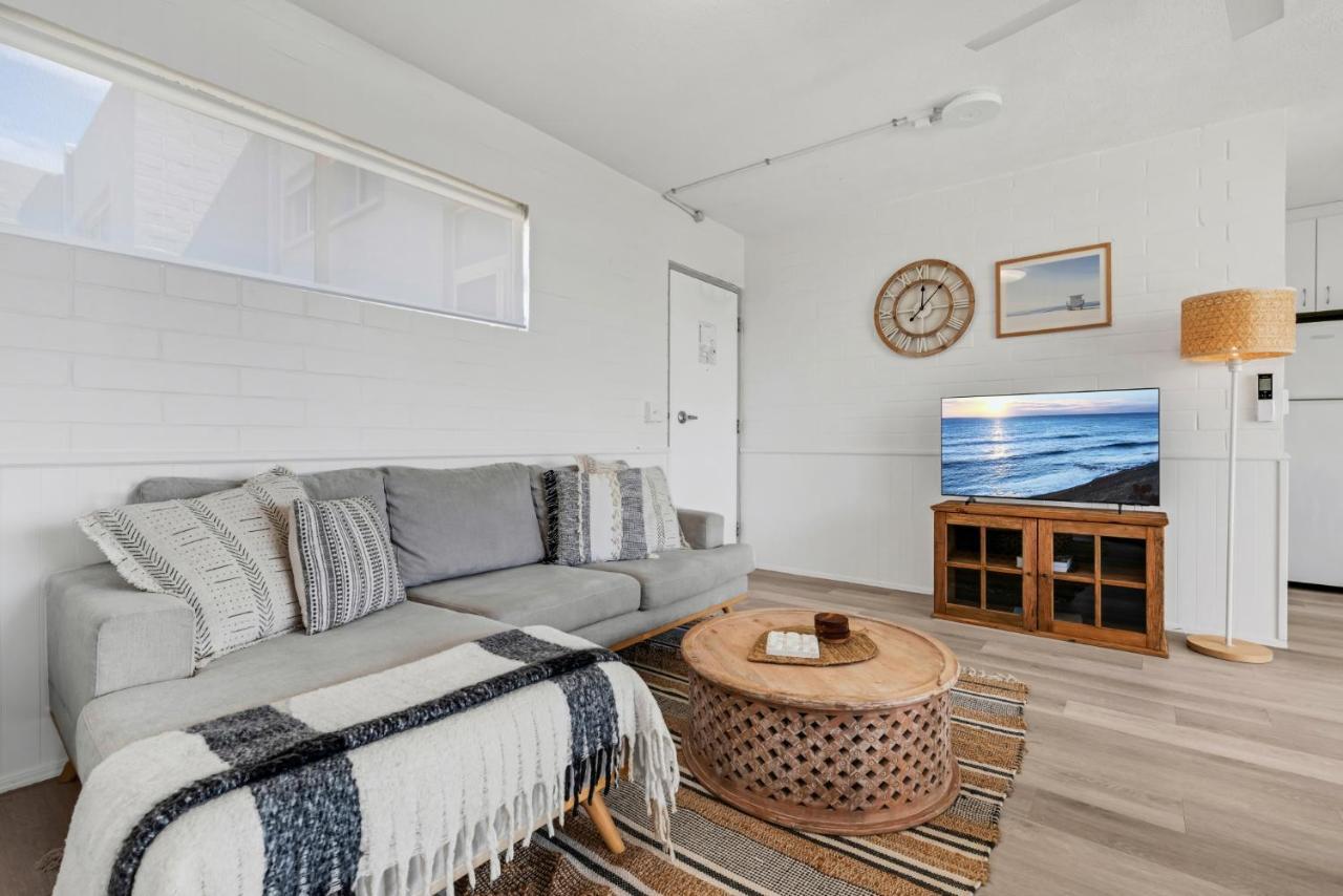 Surf Dance Apartments คูลัมบีช ภายนอก รูปภาพ