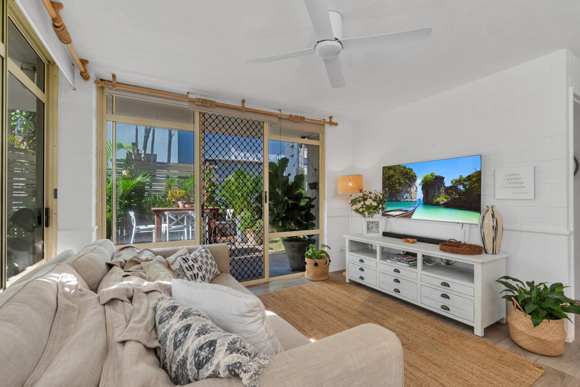 Surf Dance Apartments คูลัมบีช ภายนอก รูปภาพ